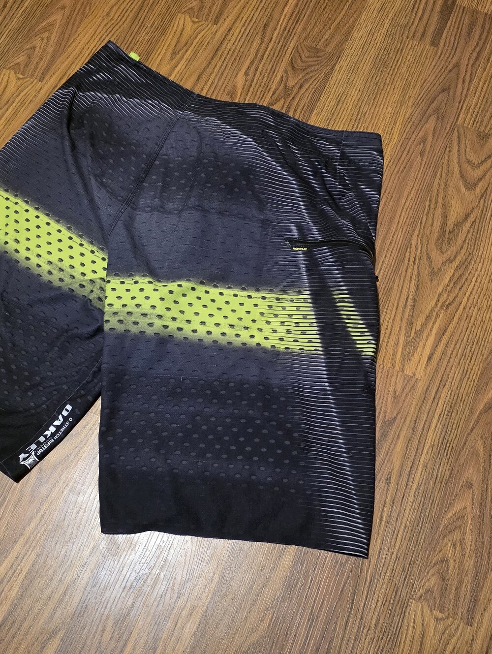 Oakley Gnarly Wave 21 Boardshorts Moto O-Stretch Swim Shorts Size 33 A13 - Picture 7 of 9